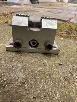 Strojní svěrák – REZERVACE PÁTEK - 6