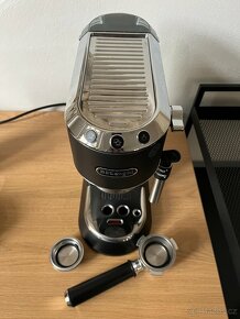 Pákový kávovar a mlýnek na zrnkovou kávu DeLonghi - 6