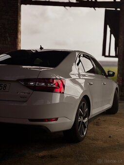 Superb 3 2.0 TDI, 4x4 Style Plus - 6