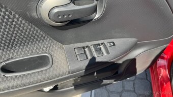 Prodám Nissan Note 1.4 - 6
