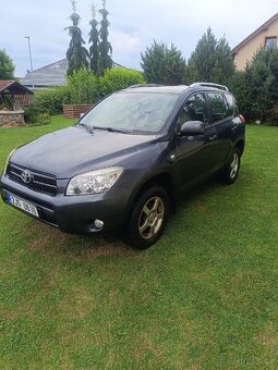 Toyota RAV4 benzín - 6