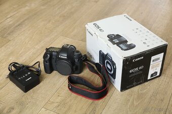 Canon EOS 6D - 6