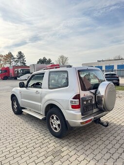 Mitsubishi Pajero 2.5tdi 4x4 - 6