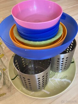 Kuchyňské nádobí a koš - 6