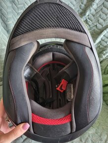 Prodám integrální moto helmu MT Helmets - 6