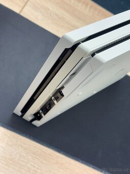 Playstation 4 Pro 1TB Bílý, 2x ovladač - 6