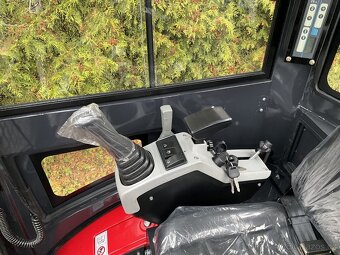 Bagr CR26C motor KUBOTA - 6