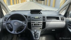 Toyota Corolla Verso - 6