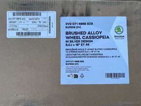 ŠKODA SUPERB III 3 2015-2024 ALU DISK KOLO 8J X 18" ET44 - 6