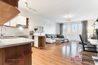 Převod dr. podílu, byty/3+kk, 73 m2, Nejdlova 924/3, 36017 K - 6