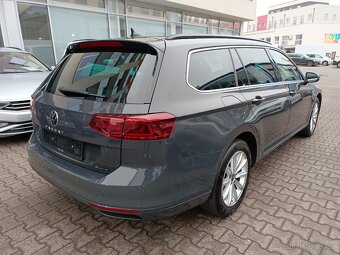 VW Passat Variant 2.0TDI 147kW 4x4 DSG Matrix Virtual ACC Qi - 6