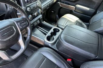 2023 GMC Sierra 3500HD Denali Crew Cab 4WD 6.6 - 6