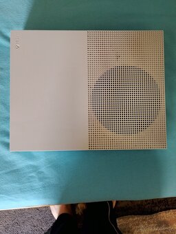 Konzole Xbox One S 1 TB, s dvěma ovladači a 4 hry - 6