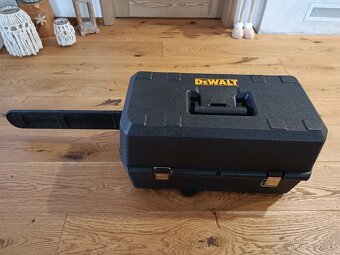 Řetězová pila DeWALT DCM CS 575 X1 - 6