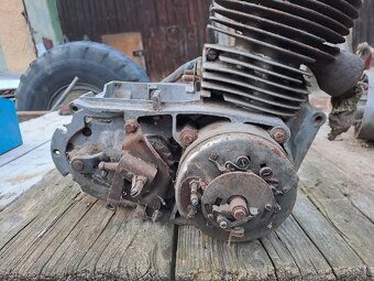 Motor cz175.Prase, - 6