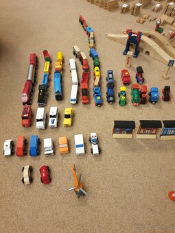 DŘEVĚNÁ VLÁČKODRÁHA BRIO - 6