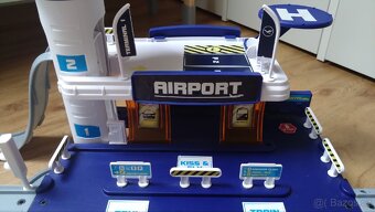 Majorette Creatix Airport – letiště pro autíčka - 6