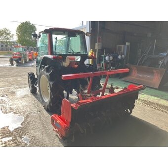 Malotraktor Yanmar s kabinou - 6