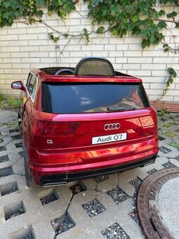 Elektrické autíčko Audi Q7 - 6