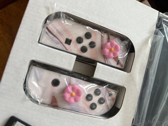 Nintendo Switch OLED 2023 - 6