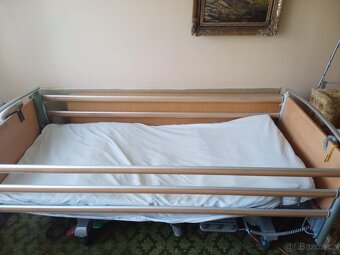 Elektrická polohovací postel s bočnicemi - 6