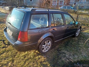 Vw Bora 2.3 v5 110kw Variant,AGZ - 6