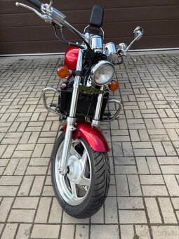 Honda VF 750 v magna - 6
