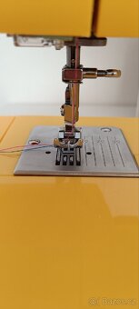 Šicí stroj a overlock - 6