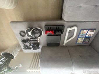 Prodám PS4 + VR - 6