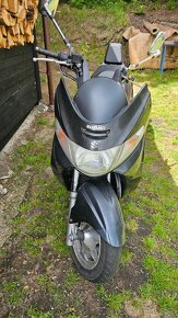 Skútr Suzuki Burgman 400 - 6