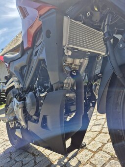 Honda CB125R 2025 / nová moto / nepřihlášeno / 6 let záruka - 6