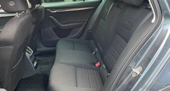 Škoda Octavia 3. Scout 4x4 2.0 TDI 110 KW 1 maj serv kniha. - 6