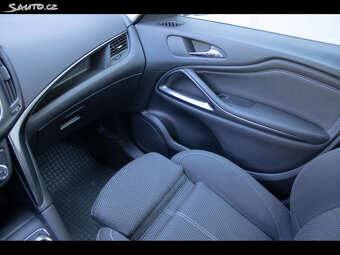 Prodám Opel Zafira 2.0 CDTI, výbava INNOVATION + OPC paket - 6