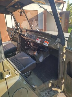 UAZ 469 - 6