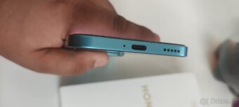 Honor 200 lite + příslušenství 8Gb Rám/256Gb - 6