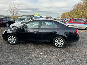 Volkswagen Jetta 1.6i - 6