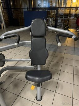 Matrix shoulder press - 6