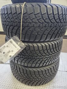 111. Nepoužité zimní pneu Kumho 235/40/18 - 6