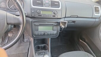 Fabia ELEGANCE 1.4 16V 63 kW PLNÁ VÝBAVA - DOHODA - 6