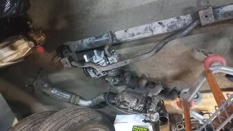 Kia k 2500 hlava motoru a díly motoru. - 6