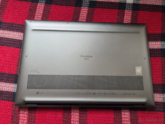 Dell Precision 5560 4K 32GB A2000 - 6