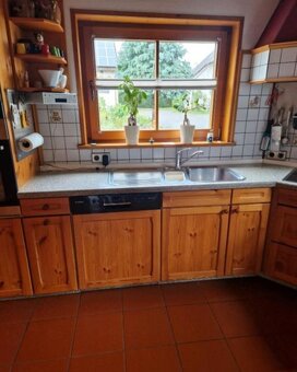 Velká kuchyně z masivu se spotřebiči, 5399 - 6