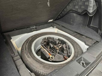 Subaru Outback 2.5i - 6