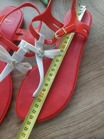 Vel. 38 Melissa červeno bílé sandály - 6