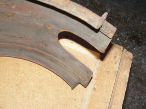 Prodám kryt klikovky ze stabilního motoru. - 6