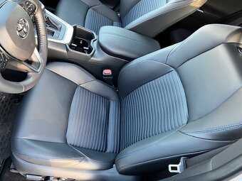 Toyota RAV4 Selection - 6