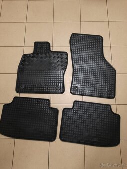 2 x Gumové koberce orig. Octavie 3-4 ks 400 kč,lze zaslat - 6