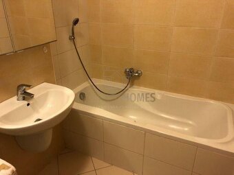 Pronájem bytu 2+kk 52 m (3 patro, výtha, balkon, parkování b - 6