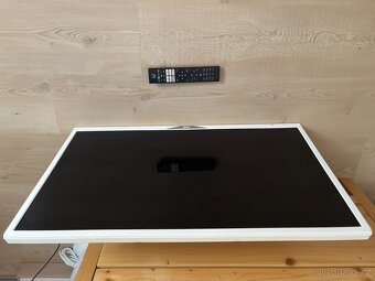 Smart TV JVC 32 " (81,28 cm) - 6