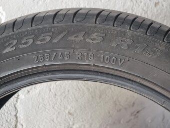 Letní Pirelli Seal Inside 255/45/19 - 6
